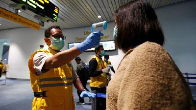 Singapore Charges Visitors for Coronavirus Treatment