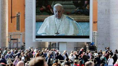 Italy on Lockdown; Pope Holds His First Virtual General Audience