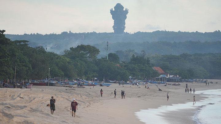 Bali Tightens Rules for Foreign Tourists