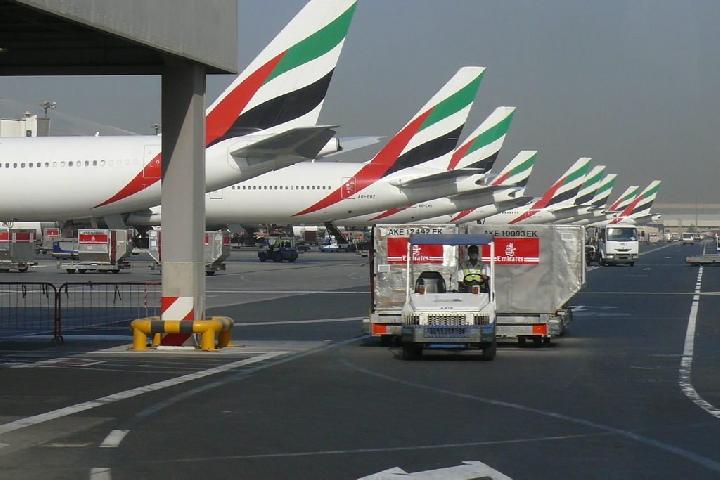 Emirates to Accept Crypto Payments for Flight Tickets Starting 2026