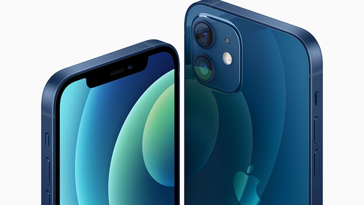 Pada iPhone 12 Pro (6,1 inci) dan Pro Max (6,7 inci), Apple mengedepankan desain lebih elegan, di antaranya dengan lengkung sempurna frame dari baja antikarat. Kamera belakang juga triple dengan performa yang lebih ditingkatkan, seperti adanya teknologi Deep Fusion dan Sensor-shift untuk stabilisasi gambar optis, serta LiDAR. apple.com