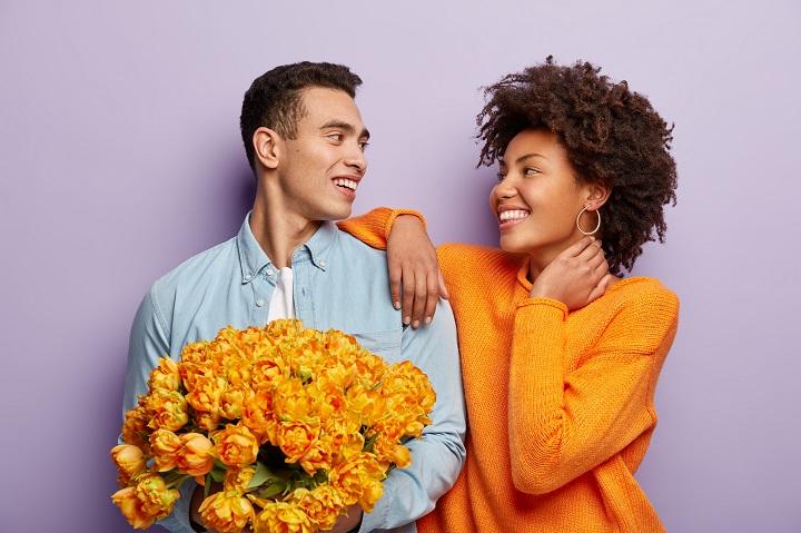 Horoskop Cinta untuk Semua Tanda Zodiak di Bulan September 2024