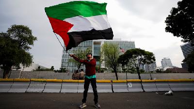 Expert Critizes Decoration Supporting Palestinians in Jakarta