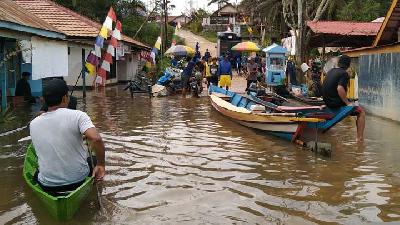 Central Kalimantan Declares Emergency over Floods as 5 Regencies Inundated