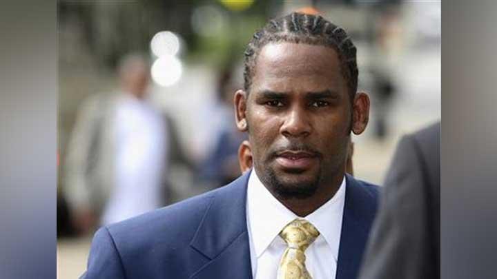 U.S. Singer R. Kelly Hospitalized for Overdose After Alleged Prison Murder Plot