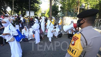 Police Disperse 212 Reunion Masses Gathering at Roadblocks