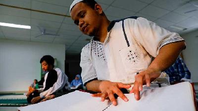 Ramadan at Islamic Boarding School for Visually Impaired Students