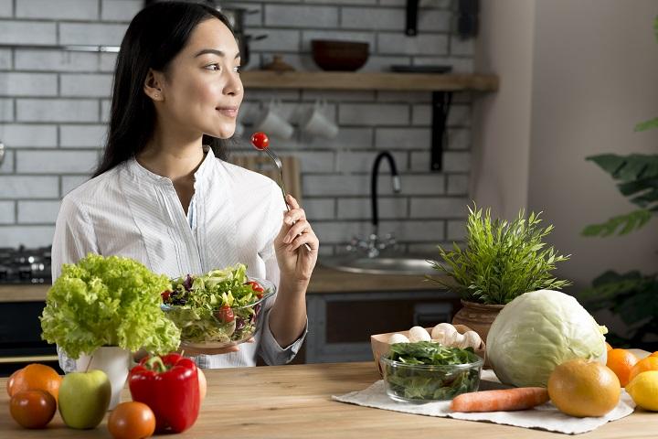 9 Ways to Stop Overeating