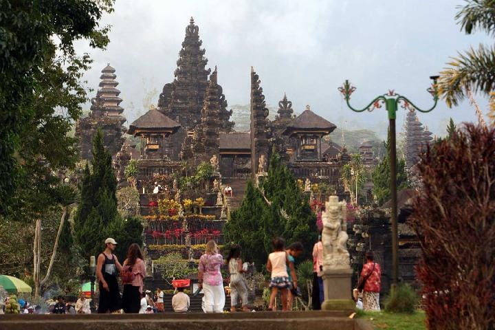 8 Best Temples to Visit in Bali for Spirituality and Cultural Bliss