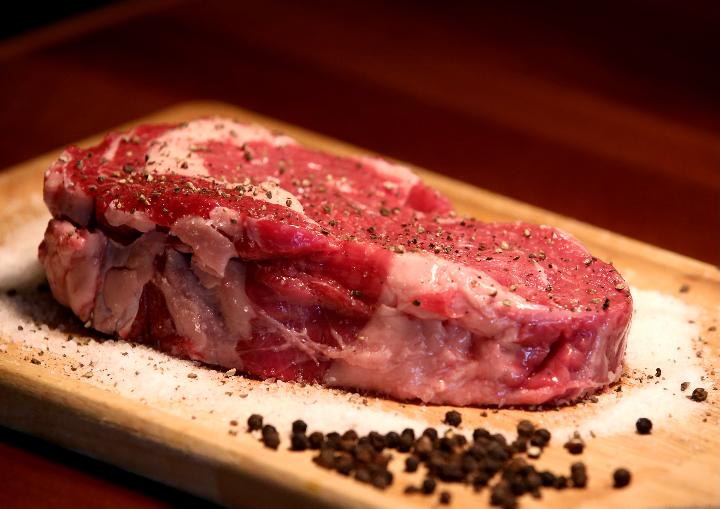 5 Essential Tips for Cooking Qurbani Meat in a Healthy, Flavorful Way