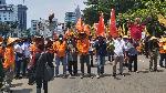 Partai Buruh dan Serikat Petani Indonesia menggelar aksi demonstrasi di area Patung Kuda, Jalan Medan Medeka Barat, Jakarta Pusat, pada Sabtu, 24 September 2022. TEMPO/Khory Alfarizi