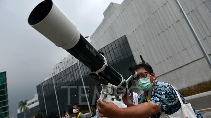 5 Essential Tips for Watching Tonight's Total Lunar Eclipse