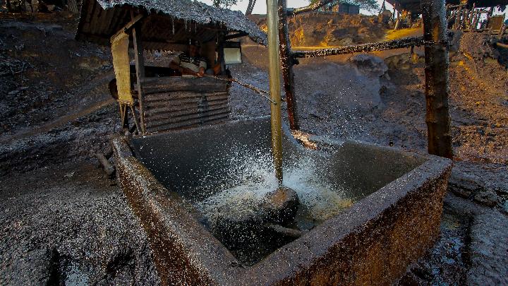 Reasons Why Indonesian Crude Oil Price is Getting Cheaper