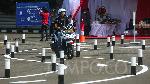 Jurnalis melakukan uji coba sirkuit baru untuk ujian praktik mengemudi dalam pembuatan SIM C di Satpas SIM Daan Mogot, Jakarta Barat, Jumat, 4 Agustus 2023. Korlantas Polri resmi mengubah sirkuit untuk ujian praktik pembuatan SIM C dari bentuk angka 8 dan zig-zag menjadi huruf S. Materi praktik ujian SIM C yang baru bertujuan mempermudah masyarakat dalam pembuatan SIM C baru, tanpa mengurangi keselamatan dan keahlian berkendara sepeda motor, serta mempersingkat proses ujian menjadi satu sirkuit. TEMPO / Hilman Fathurrahman W