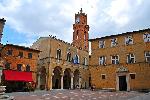 Menara jam bersejarah di Kota Pienza, Siena, Italia (Pixabay)