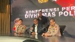 Kepala Divisi Hubungan Internasional Polri, Inspektur Jenderal Krishna Murti, saat memaparkan soal keberadaan Harun Masiku di gedung Divhumas Polri, Senin, 7 Agustus 2023 [Tempo/Eka Yudha Saputra]