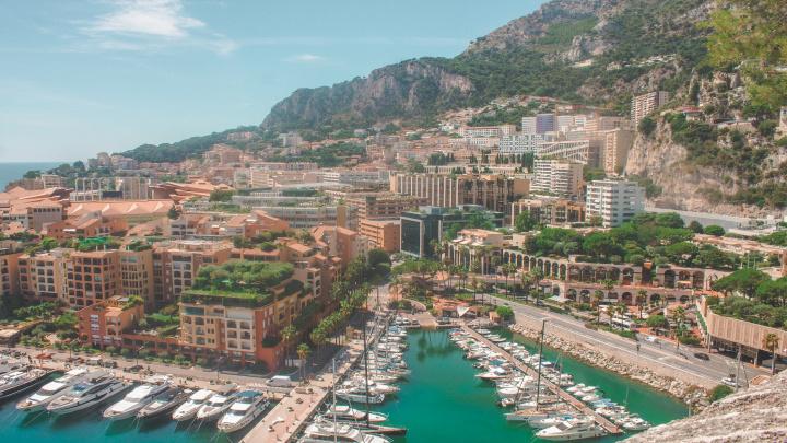 8 Countries Without Army That Are Safe for Vacation