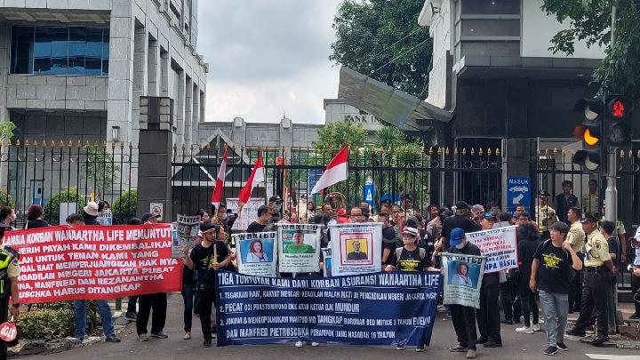 Nasabah Desak OJK Tindak Pemilik WanaArtha Life Pidana Keuangan