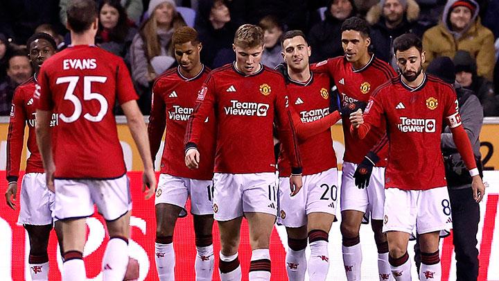 Hasil, Top Skor, Klasemen Liga Inggris Pekan Ke-21: Manchester United vs Tottenham 2-2, Everton vs Aston Villa 0-0