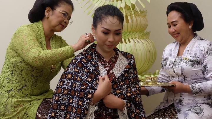 Prosesi Siraman Calon Pengantin Dhaup Ageng Pura Pakualaman