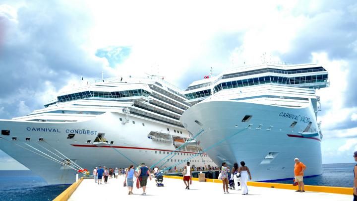 Greece Unveils New Levies for Cruise Ship Passengers