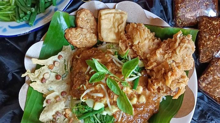 TasteAtlas Ranks Indonesian Pecel as the 8th Tastiest Salad in the World