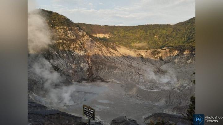 Geological Agency Warns of Phreatic Eruption Risk at Mount Tangkuban Perahu