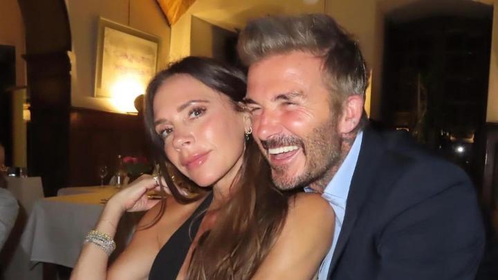 Victoria Beckham dan Suami Bagi-bagi Tugas Saat Perayaan Natal