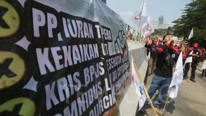Indef: Indonesia's Economic Growth Remains Weak as Worker Wages Stagnate