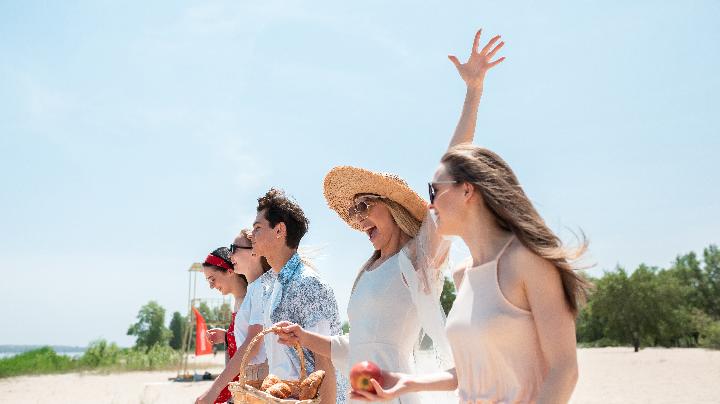8 Tips for Staying Safe During Summer Vacation