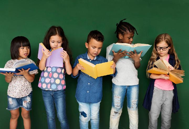 Minister: 75% of Indonesian Children Can Read but Lack Comprehension