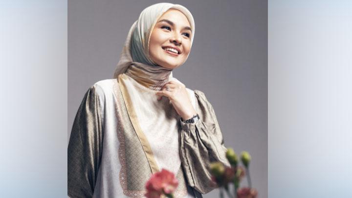 Daftar Desainer Modest Fashion Perempuan di Indonesia, dari Dian Pelangi hingga Ria Miranda