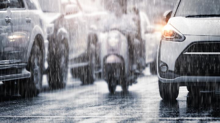 Hurricane Erin Intensifies into a Category 2 Storm