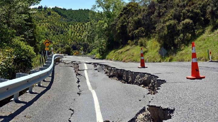What are the 5 largest earthquakes ever recorded