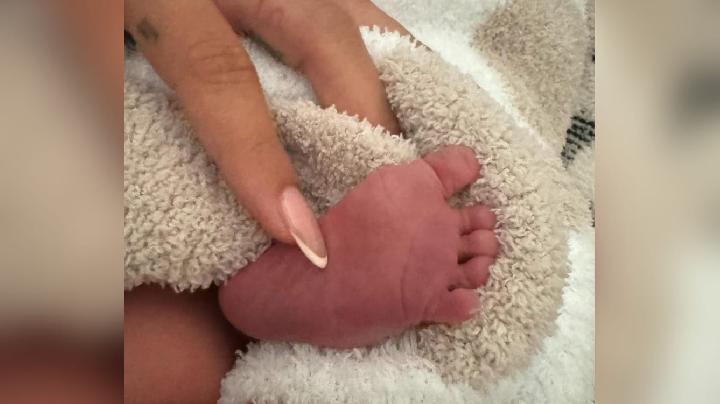 Selamat, Hailey Bieber Melahirkan Bayi Laki-laki