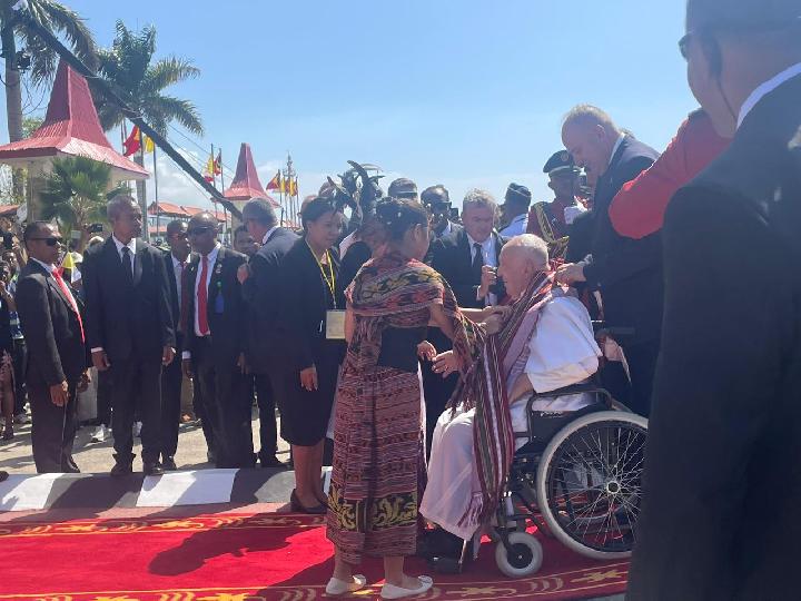 Activists Slam High Cost of Pope Francis' Timor Leste Visit