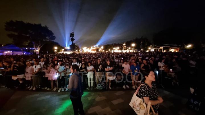 Hong Kong Airport Offers Free Tours for Transit Passengers