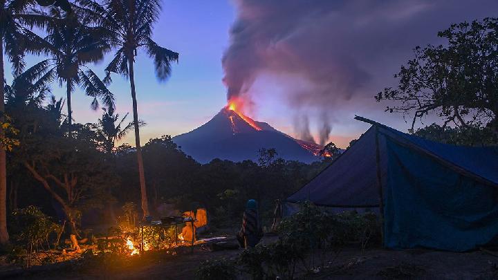 Mount Lewotobi Laki-laki Erupts Again; Cold Lava Alert Issued