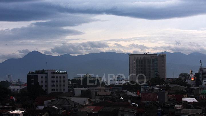 BMKG Warns of Heavy Rainfall in Four Areas of West Java