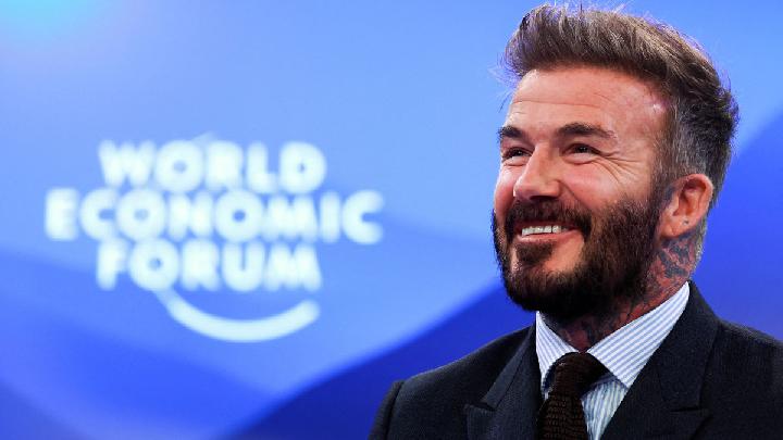 Manchester United Legend Beckham is Now 'Sir David Beckham'