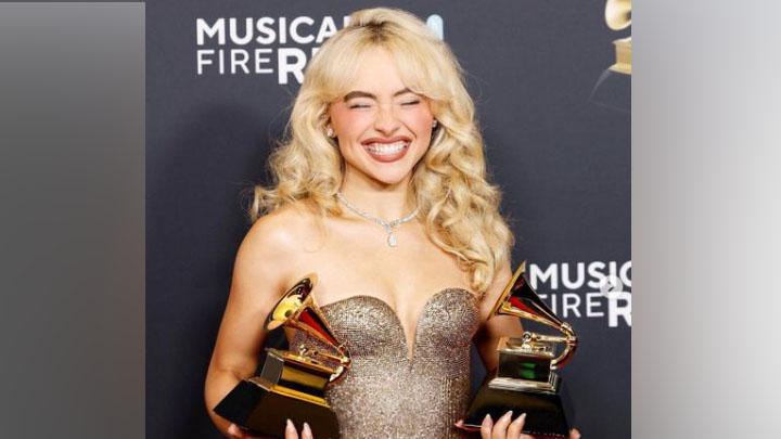 Sabrina Carpenter Raih Grammy Awards 2025 Pertama, Ucap Terima Kasih untuk Ibu