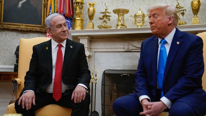 Trump Rejects Netanyahu's Push to Maintain Syria Sanctions