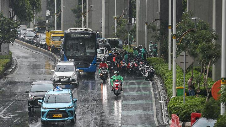 Jakarta Remains Prone to Rain Until May 26; BPBD Prepares for Potential Floods