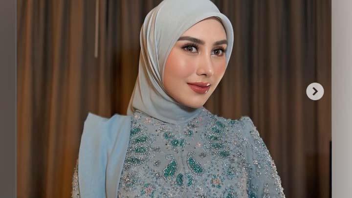 Gaya Kebaya Para Istri Kepala Daerah saat Pelantikan, Syahnaz Sadiqah hingga Margin Wieheerm