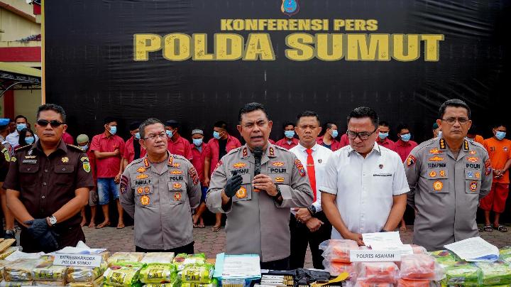 Indonesian Police Raid Drug-Laced Liquid Vape Factory in Medan