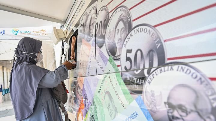 Iran-Israel Ceasefire Lifts Indonesian Stock Market, Currency Hopes