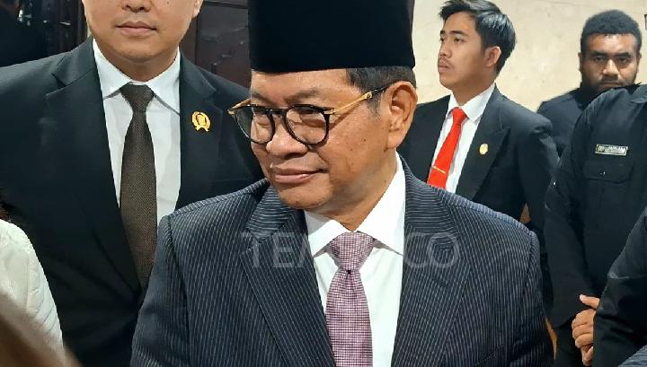 Pramono Anung to Construct Dikes to Mitigate Potential Tidal Flooding