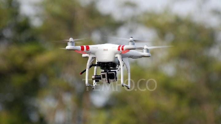 Ilustrasi drone. Tempo/Abdi Purmono
