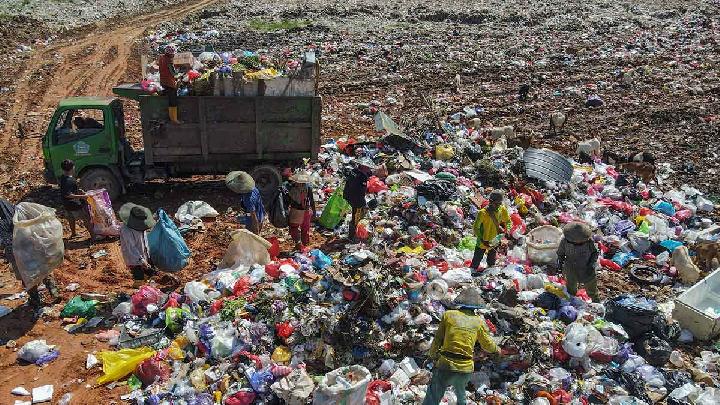 Indonesian Govt Urges Waste Facilities to Stop Using Chimneys; Here's Why