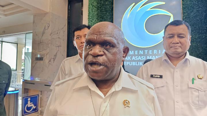 Human Rights Minister Backs Program Sending Troubled Students to Military Barracks
